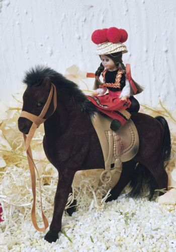 SPF1000 Pferd mit Schwarzwald Mädel