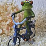 GLF2003 Glücksfrosch Fahrradfahrer mit blauem Fahrrad