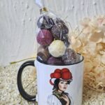 GT1004 Tasse Schwarzwald-Mariele mit 200 gramm Trüffelpralinen gemischt