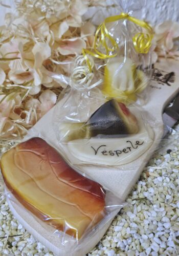 GA1000 Vesperbrett mit Marzipan Köstlichkeiten Speck,Haxe,Bierglas