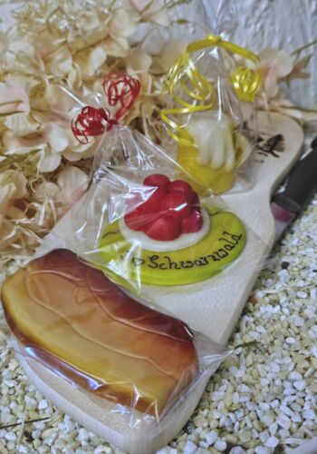 GA1002 Vesperbrett mit Marzipan Köstlichkeiten Speck,Bollenhut Bierglas