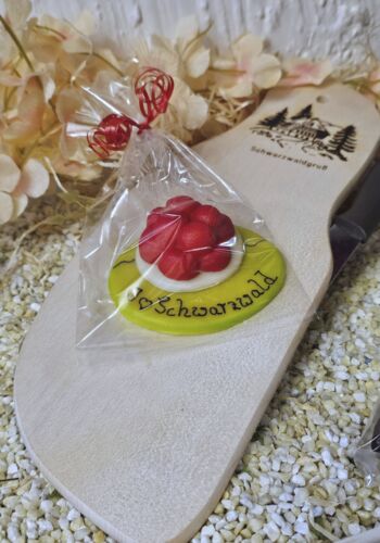 GA1004 Vesperbrett mit Marzipan Köstlichkeiten mit Bollenhut