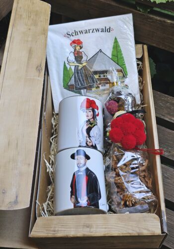 GB1000 Geschenkbox Schwarzwald Mariele und Schwarzwälder