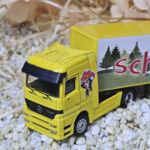 MFZ1002 LKW Sammlertruck Mercedes Actros gelb