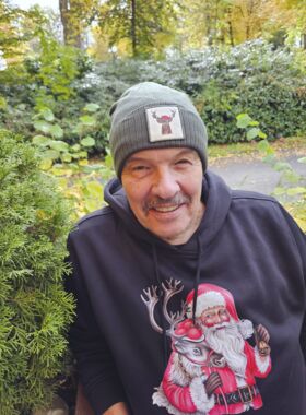 Mütze Schwarzwald-Bollenhut Hirsch olivgrün