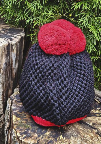 MÜT1003 Mütze Schwarzwälder Bollen