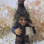 SCHW1022 Gnome Schwarzwälder Musiker Wichtele