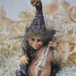 SCHW1022 Gnome Schwarzwälder Musiker Wichtele