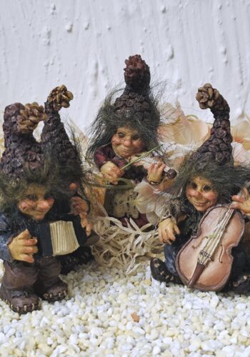 SCHW1022 Gnome Schwarzwälder Musiker Wichtele