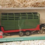 SKU1017 Siku2875 Viehanh&auml;nger Metall 1:32