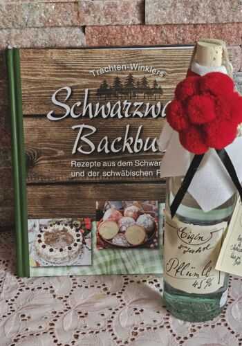 KBS1023 Schwarzwald Backbuch mit edlem Pfl&uuml;mli 350ml 45%voll 8Jahre gelagert