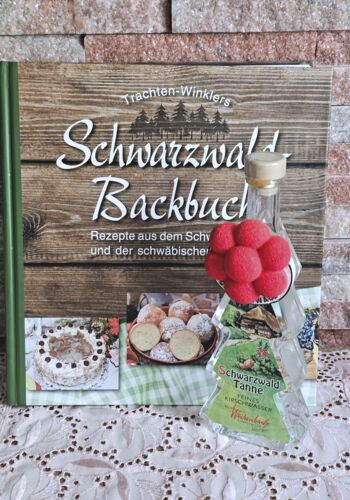 KB10001 Schwarzw&auml;lder Backbuch mit Kirschwasserwasser B&auml;umle und Magnet Bollenhut