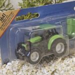Siku10031 Siku 1641 Traktor mit Tandem Anh&auml;nger