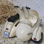 SPD100 Spardose Roller mit Beiwagen weiss