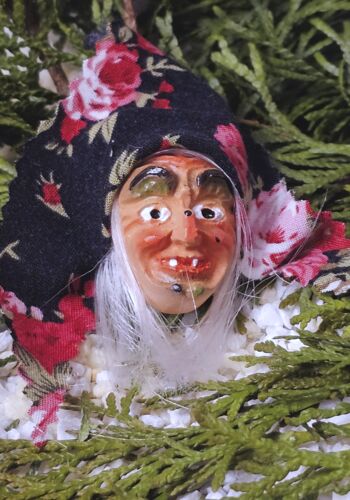 HXK1004 Hexenkopf handgefertigt Tannheim mit Haaren 3cm Tuch offen