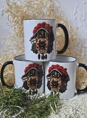 Schwarzwaldtasse freundliche Kuckucksuhr mit Schwarzwaldgru&szlig;
