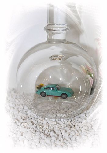139114 Edelglasflasche mit Porsche Carrera